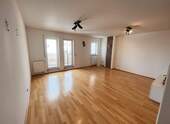 Wohnzimmer - Maisonette-Wohnung inclusive PKW-Stellplatz Erfurt