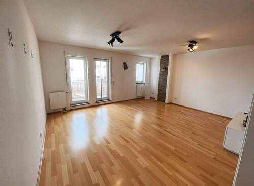 Wohnzimmer - Maisonette-Wohnung inclusive PKW-Stellplatz Erfurt