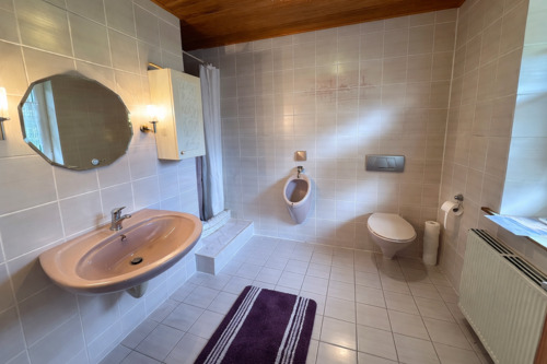 Ausschnitt vom Badezimmer - 