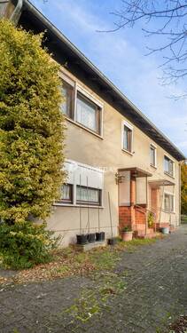 Außenansicht 2 - 4 Zimmer Doppelhaushälfte in Bremen