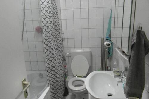 Bad mit Badewanne.JPG - 