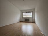 1. Schlafzimmer - 3 Zimmer Etagenwohnung zur Miete in Karlsruhe