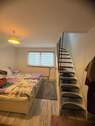 Schlafzimmer mit Treppe zum Studiozimmer - Einfamilienhaus mit 70,00 m² in Würselen zum Kaufen