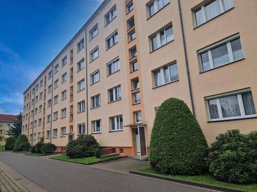 Front2 - 2 Zimmer Etagenwohnung zum Kaufen in Frohburg