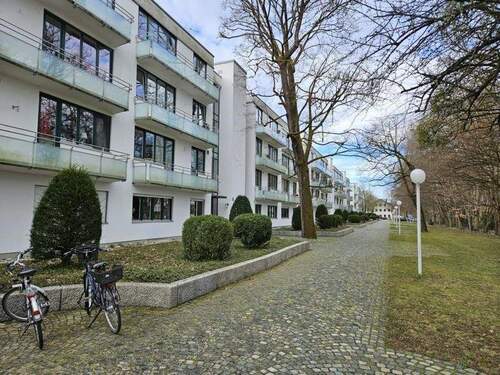 Der Weg zur Wohnung - 