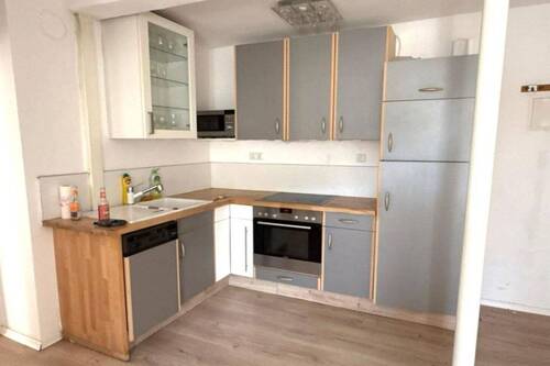 Küchenzeile - 2 Zimmer Etagenwohnung in Augsburg