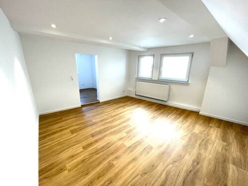 Wohn / Esszimmer - 