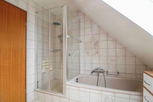 Dachgeschoss Bad - 