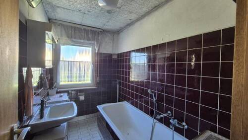 Bad mit Fenster - 