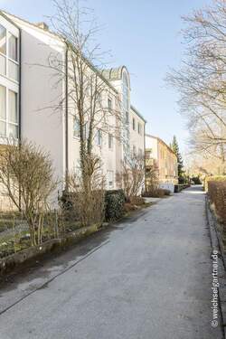 Zuweg zum Haus - 