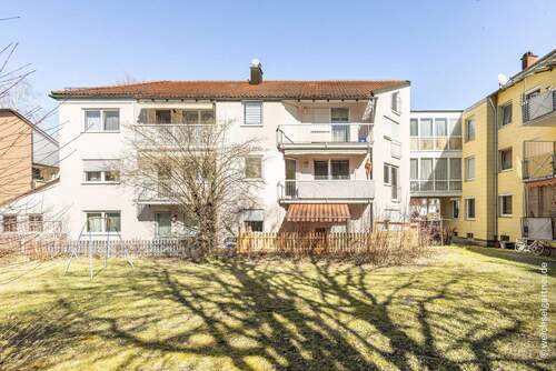 Rückansicht des Gebäudes - 3 Zimmer Etagenwohnung in Dachau