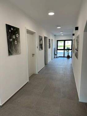 Flur - Büro zur Miete in Schmiechen