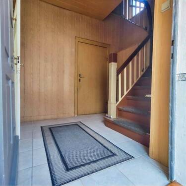 Eingangsbereich - 6 Zimmer Einfamilienhaus zum Kaufen in Sangerhausen