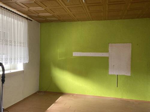 Wohnzimmer - 6 Zimmer Einfamilienhaus in Sangerhausen