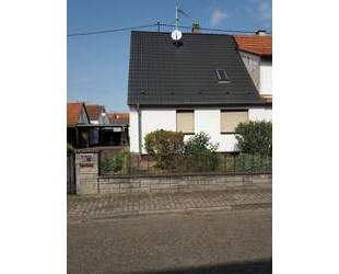 Sofort einziehen! Gepflegte, unterkellerte DHH in NeureutKirchfeld in ruhiger Lage, mit großem pflegeleichten Garten in Wald- u. Seenähe - Karlsruhe