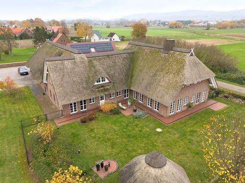 Außenbereich 1 - Exklusives Anwesen, ca. 460 m² WFL, StallungenReitplatz, Nebengebäude auf 25.000m² Grund