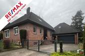 Ansicht - Bungalow mit umfangreichen Ausbau - Reserven und Doppelgarage
