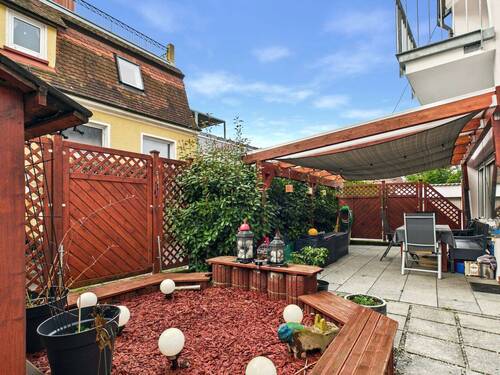 Terrasse - Etagenwohnung mit 86,70 m&sup2; in Freiberg am Neckar zum Kaufen