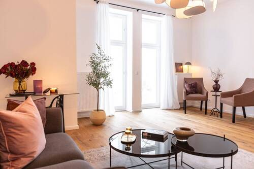 Wohnzimmer - 3 Zimmer Etagenwohnung zum Kaufen in Berlin