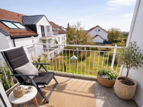 Balkon visualisiert - 2 Zimmer Etagenwohnung zum Kaufen in Neufahrn bei Freising