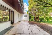 Rückwärtige Terrasse - 