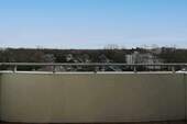 Balkon Ansicht - Etagenwohnung mit 74,00 m&sup2; in Neuss zum Kaufen