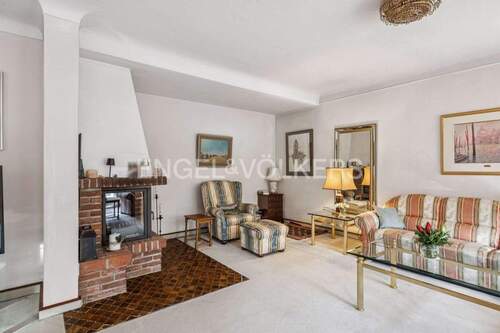 Wohnzimmer mit Kamin - 