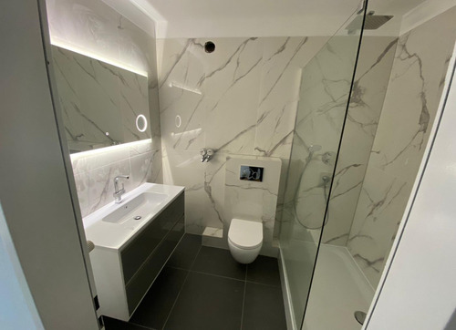 Duschbad - Etagenwohnung mit 60,00 m&sup2; in Lübeck zur Miete