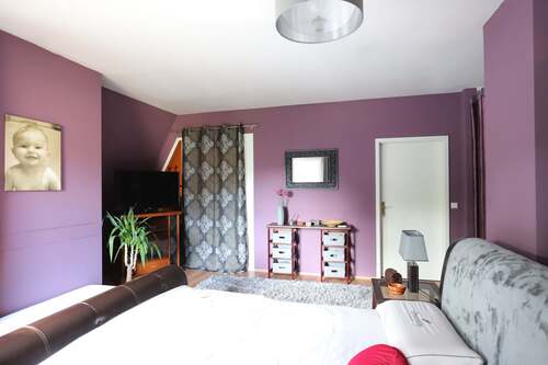 Schlafzimmer DHH links - 
