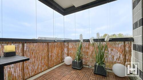 Verglaster Balkon - 