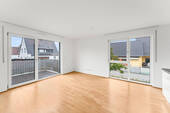 Wohnbereich_ - 4 Zimmer Etagenwohnung zum Kaufen in Nürnberg