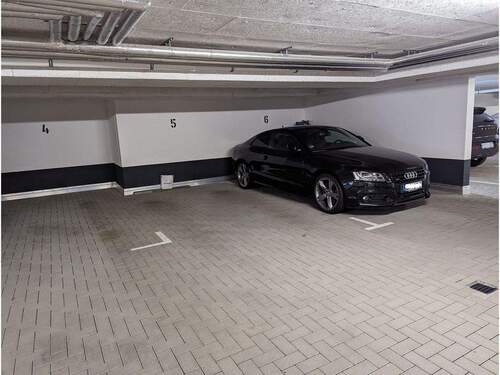 Tiefgarage 4 - 2 Tiefgaragenstellplätze in Hürth zu erwerben - Investieren Sie in Sachwerte