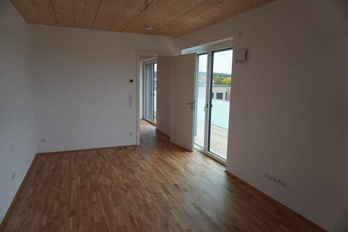 Schlafzimmer - 2 Zimmer Etagenwohnung zur Miete in Pentling