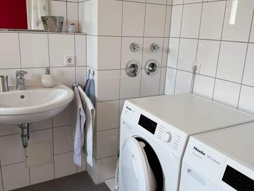 tempImagejlkP9B.jpg - 