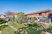 Garten - 7 Zimmer Mehrfamilienhaus, Wohnhaus zum Kaufen in Brück
