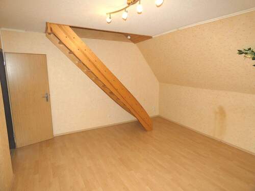 DG - Schlafen mit Zugang Spitzboden - 
