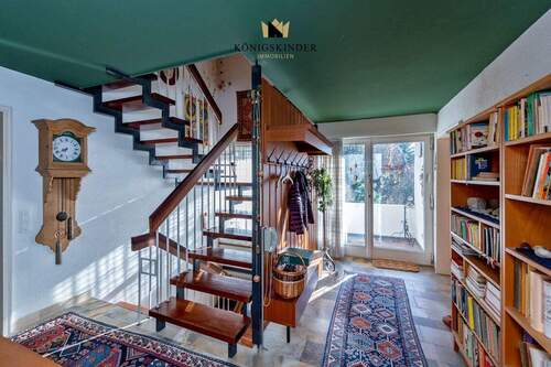 OG Diele - 6 Zimmer Einfamilienhaus zum Kaufen in Bad Urach