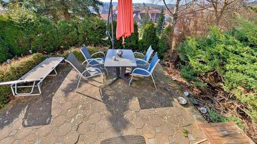 Terrasse mit Blick über Wiedersbach - Einfamilienhaus mit 75,00 m&sup2; in Wiedersbach zum Kaufen