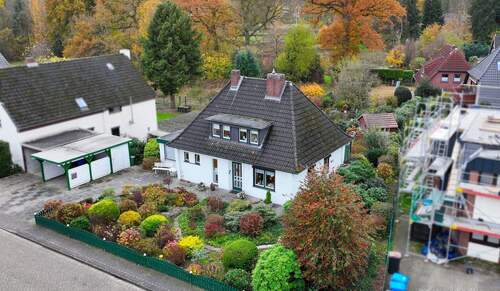 Blick ins Naturschutzgebiet - 7 Zimmer Einfamilienhaus in Ritterhude