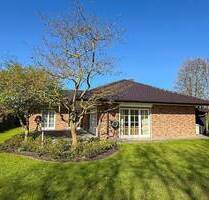 Ruhe, Raum und Lebensqualität - Bungalow mit liebevoll angelegtem Garten - Heist