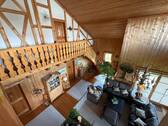 Aufgang zur Galerie - 