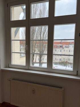 Blick im Winter aus dem Fenster - 