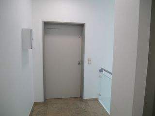 Praxiseingang - Büro mit 252,00 m&sup2; in Boppard zur Miete