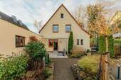 Gartenseite - 5 Zimmer Einfamilienhaus zum Kaufen in Bergisch Gladbach