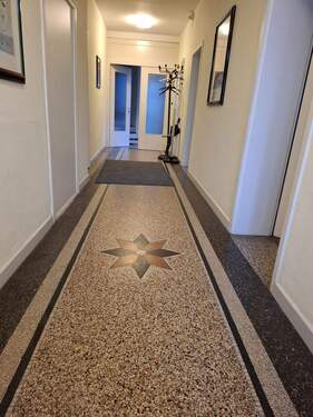 Bild 1 - Helle Stadtwohnung mit guter Anbindung und Ausblick