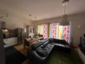 Wohnzimmer (Vergleichswohnung) - Carrée Verde Fürth: Moderne 3 Zimmer Wohnung mit großem Balkon in Fürth-Unterfarrnbach