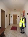 Flur/Blickrichtung Eingangsbereich - 