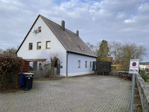 Bild3 - 6 Zimmer Mehrfamilienhaus, Wohnhaus in Gerhardshofen