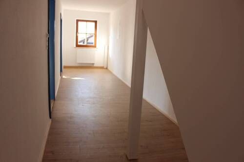 Blick in den Flur - Etagenwohnung mit 65,00 m² in Kaltental zur Miete