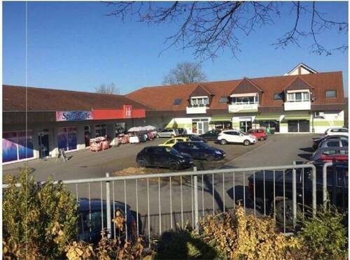 Shopping-Center - Gewerbeobjekt (Büro, Produktion, Verkauf) in Schieder-Schwalenberg zur Miete